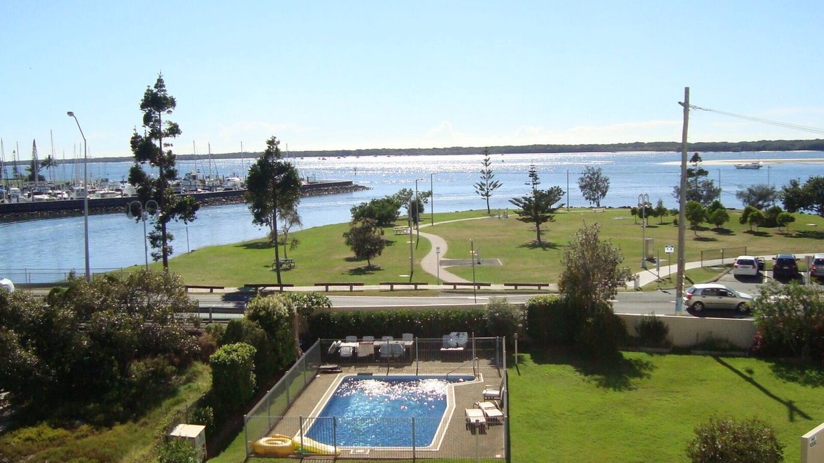 Biggera Waters Apartment | Arcadia - On the Broadwater