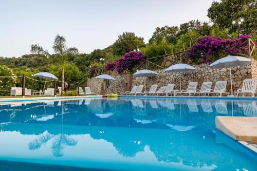 Sant'Angelo di Brolo House | Arcaloro Resort Rooms Luna