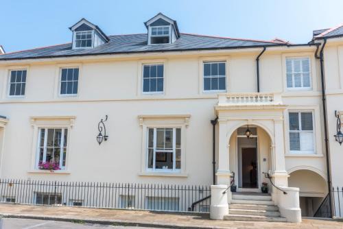 St Leonards-On-Sea House | Archery Retreat