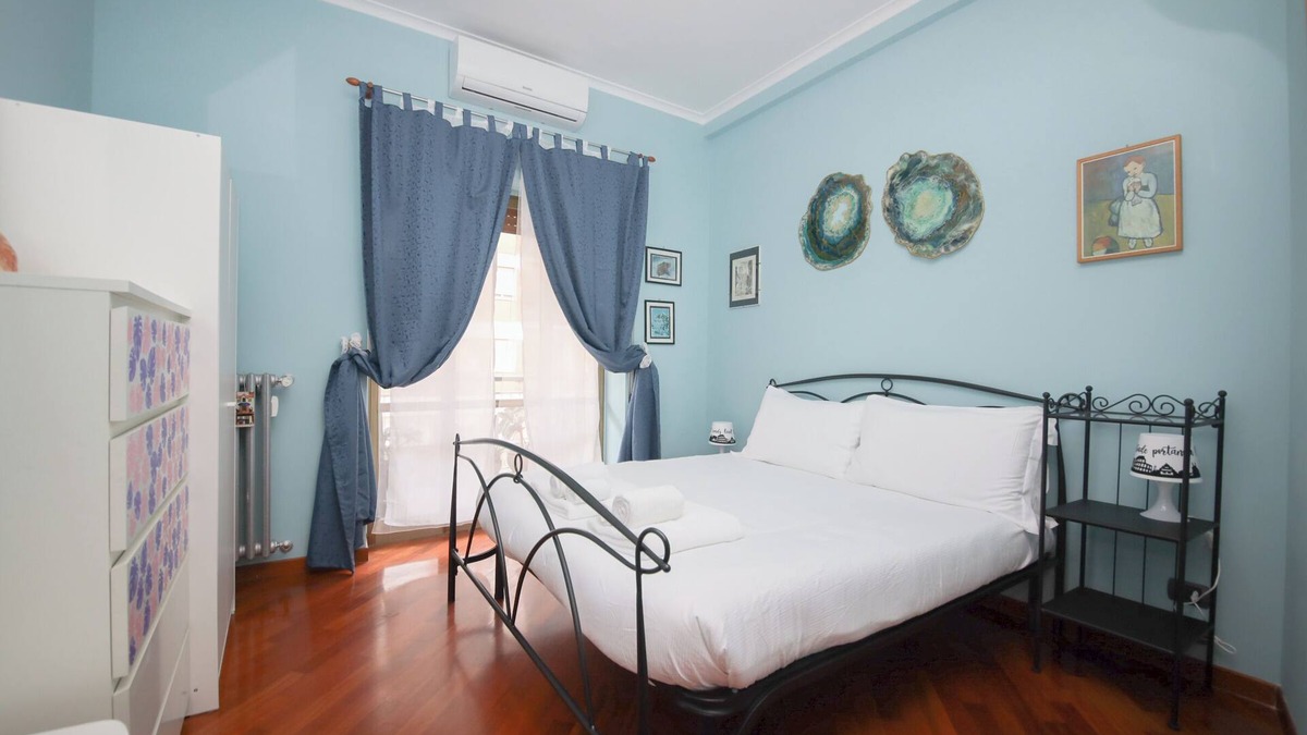 Universita Apartment | Archidee by Ghor - Two Bedroom Apartment, Sleeps 5