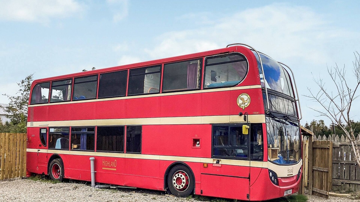 Glenmorangie Apartment | Archie The Double Decker Bus - UK48023
