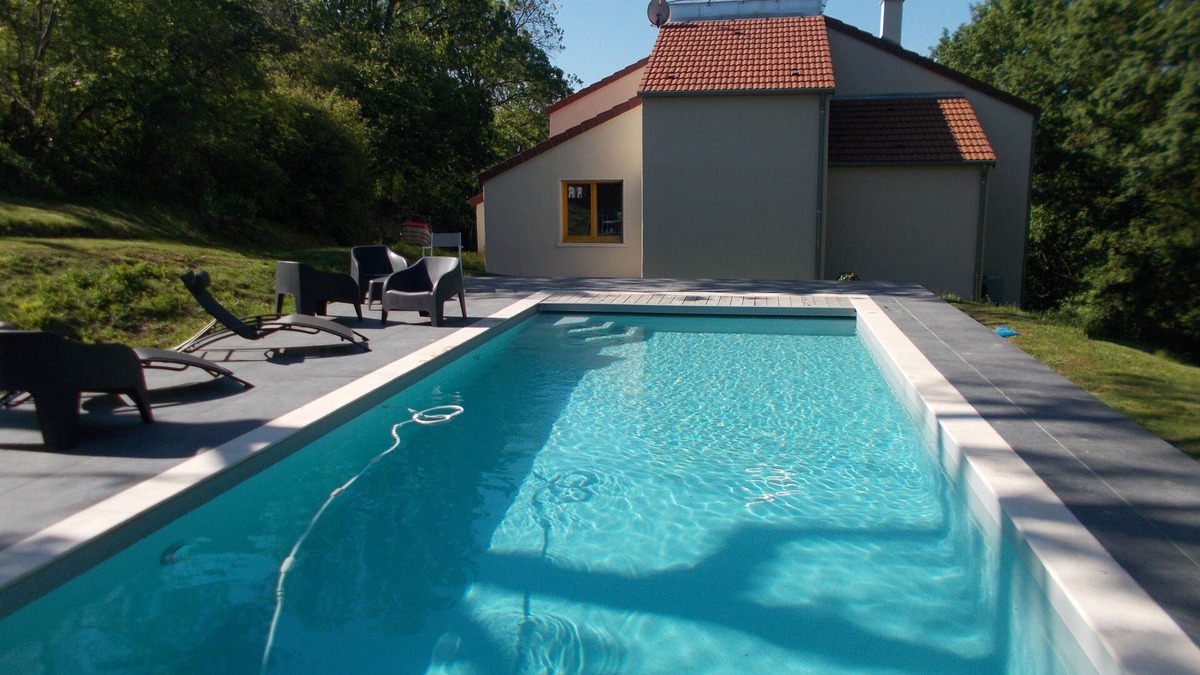Lusigny-sur-Ouche House | architect-designed house in the countryside with private pool near Beaune