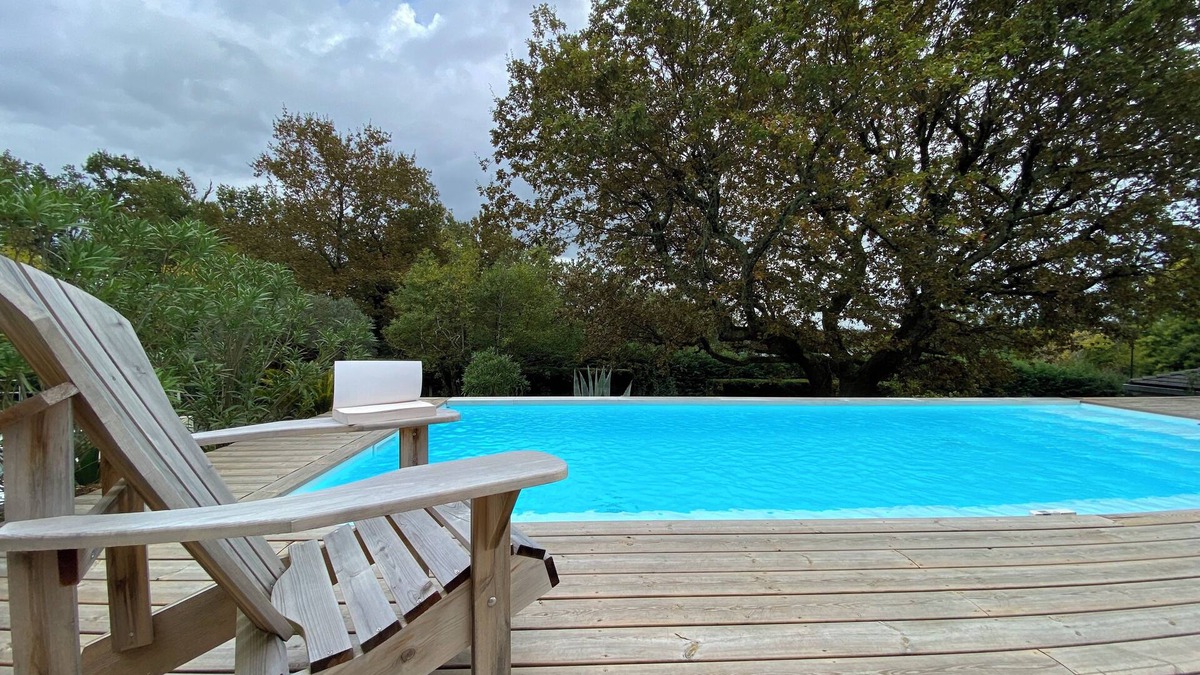 Bouliac Villa | Architect-designed house with pool 10 minutes from Bordeaux in prime location