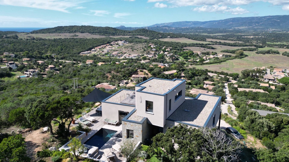 Figari Villa | Architect-designed villa with sea and scrubland views