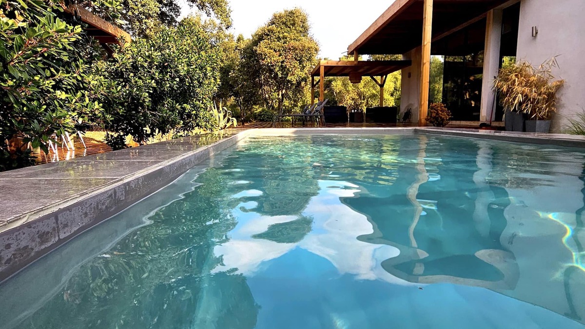 Cirendinu Villa | Architect-designed villa Jacuzzi pool, Pinarello near Porto-Vecchio and beaches