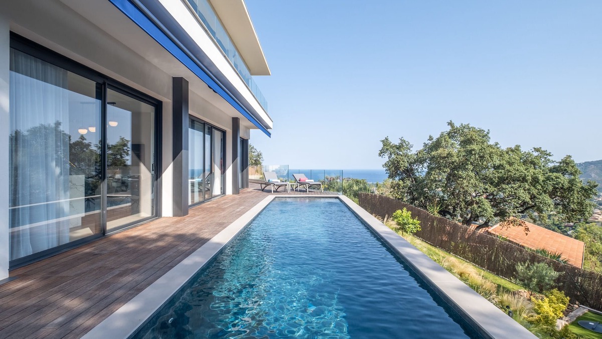 Les Termes Villa | Architect-Designed House, Heated Pool and Sea View