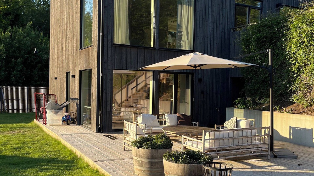 Lerum House | Architect villa near the lake