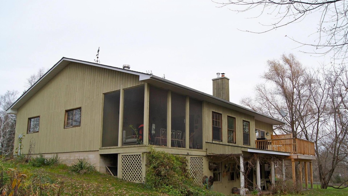 New Lowell House | Architectural open concept Country Home On sandy Lake