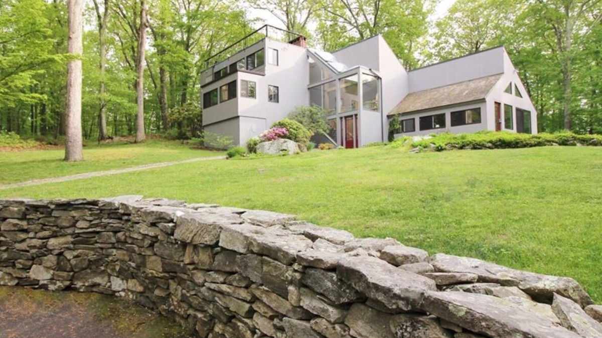 Redding Ridge House | Architectural woodland retreat with trails, sauna, theater