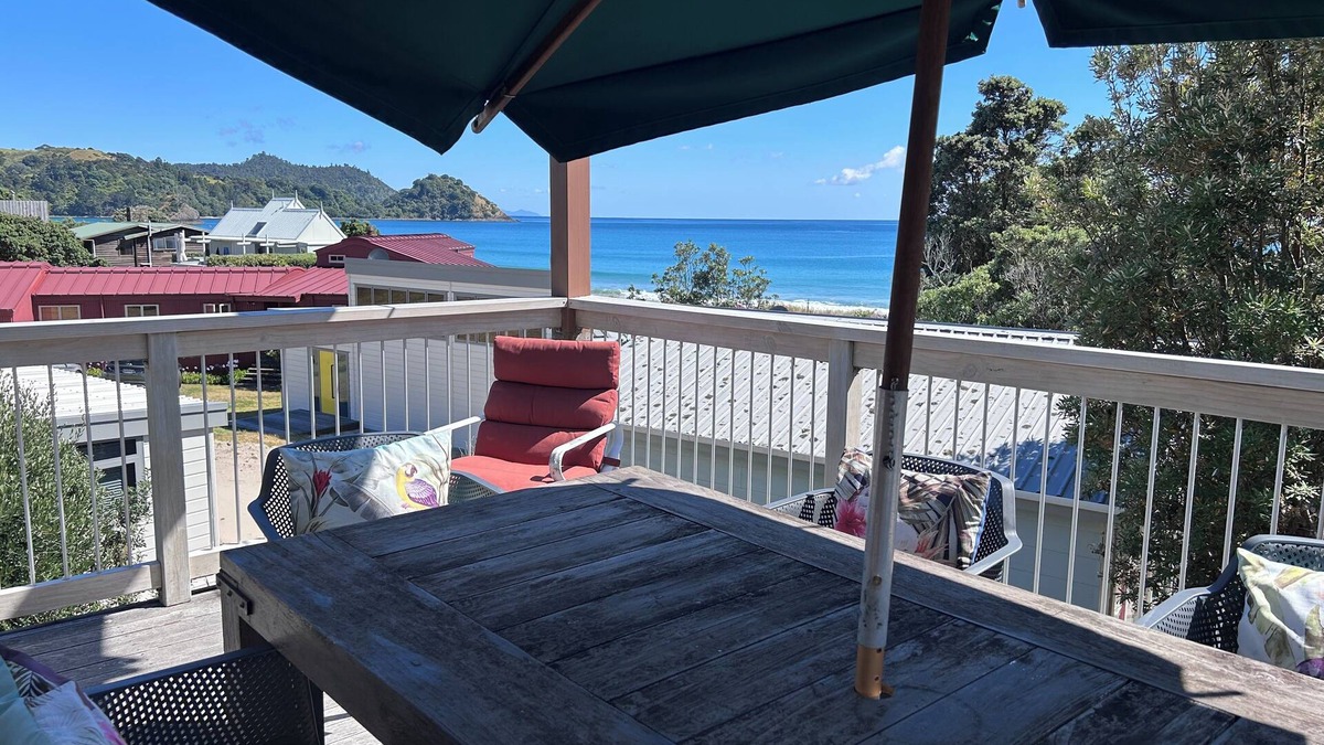 Whangapoua House | Architecturally designed holiday home with extensive sea