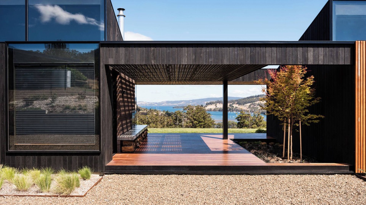 Cygnet House | Architecturally designed home overlooking Port Cygnet and the countryside.