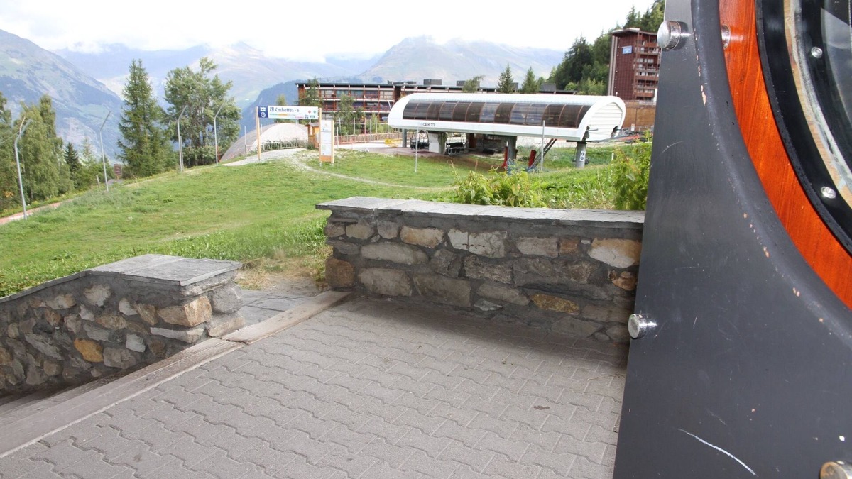 Arc-1600 Apartment | Arcs 1600 - Large apartment not overlooked at the heart of the ski-to-door resort