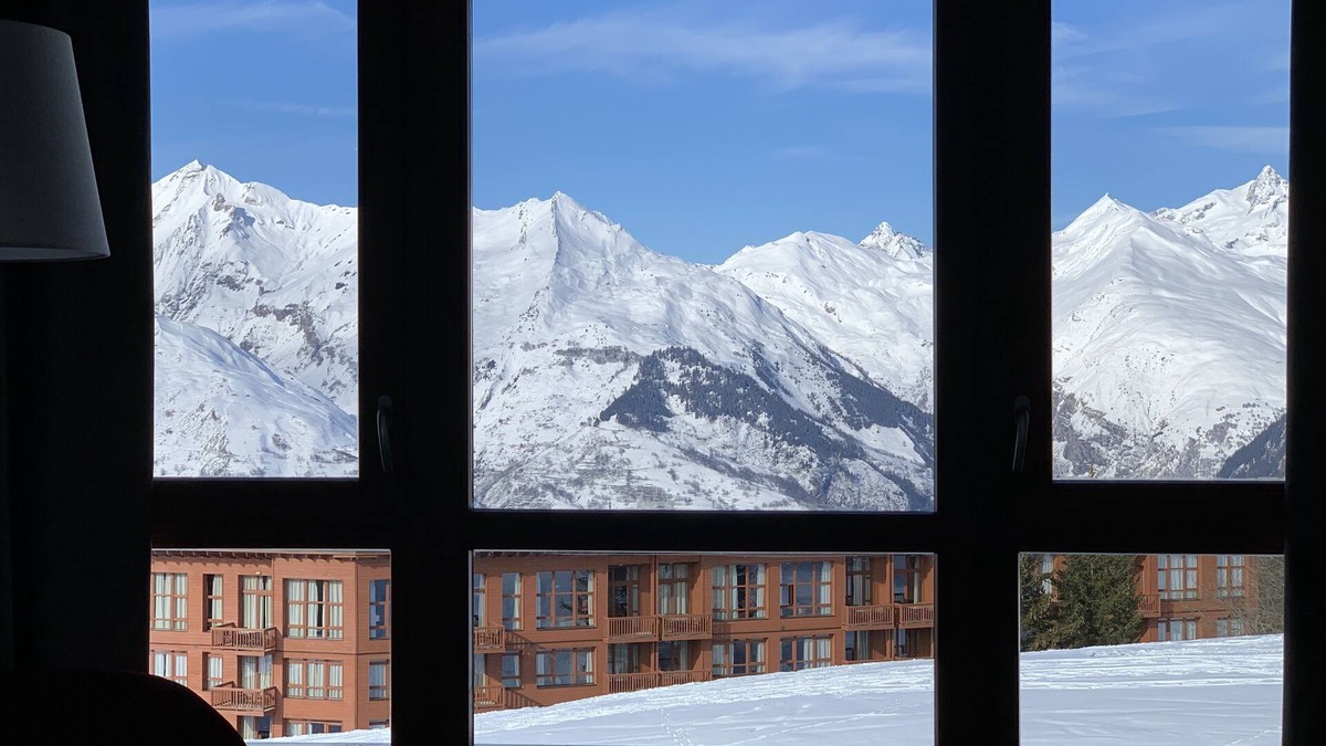 Arc-1800 Apartment | Arcs 1800 ski in ski out luxury apartment with pool/spa and Mont Blanc view