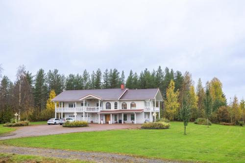 Rovaniemi Villa | Arctic Countryside House