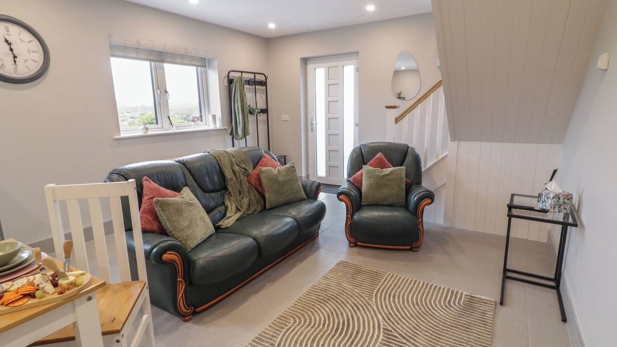 Loughanure Cottage | ARD NA GHAOITHE, pet friendly in Loughanure, County Donegal