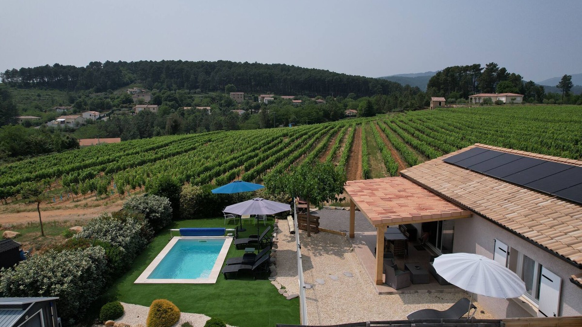 Joyeuse Villa | Ardèche, Air-conditioned Odalys gite, Heated swimming pool