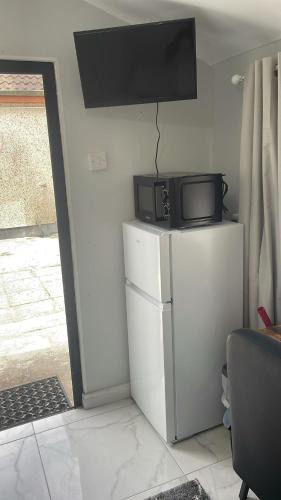 Leinster Bed & Breakfast | Ardkeen-Outhouse