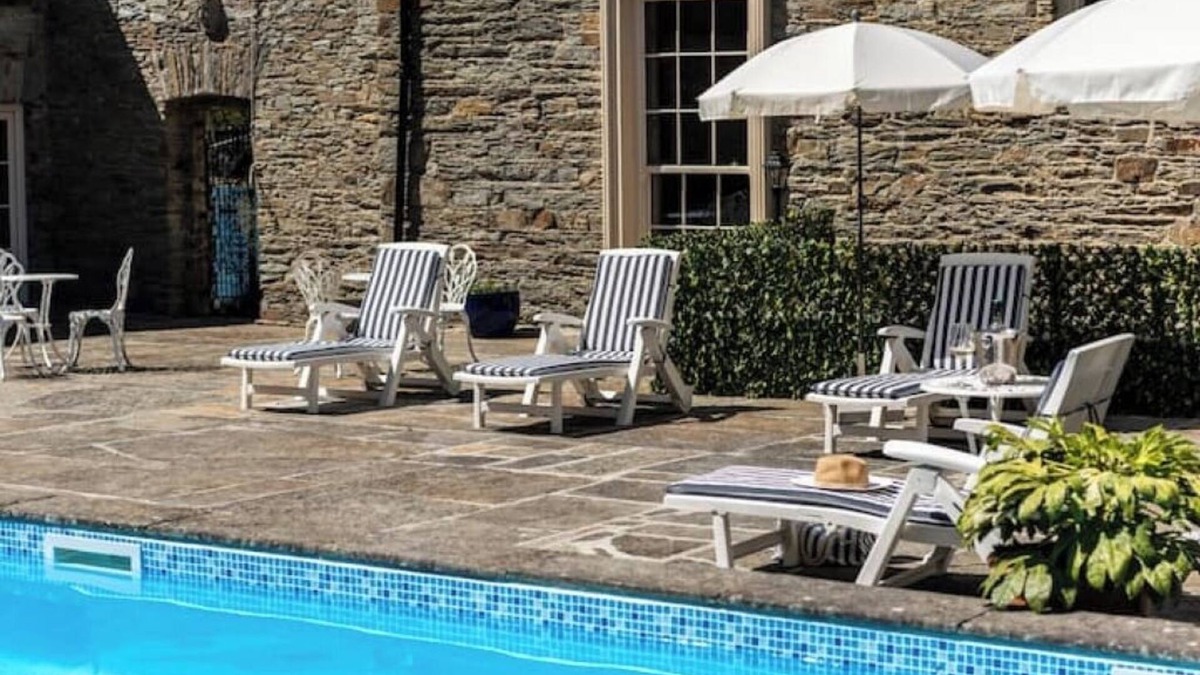 Clonakilty Cottage | Ardnavaha House Poolside Cottage 5nn
