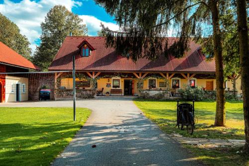 Lukavice Bed & Breakfast | Areál Malý Texas (Little Texas)