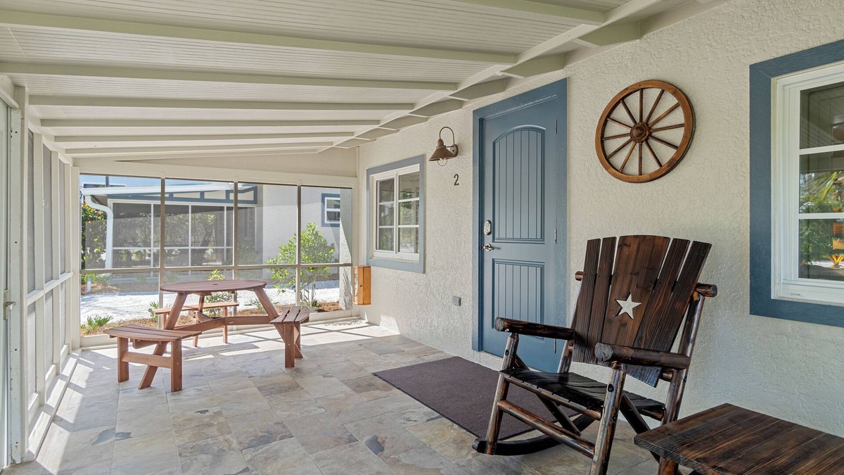 Captiva Cottage | Are you looking for a quaint fishing village in the heart of Captiva Island? - Jensen's Cottage #02