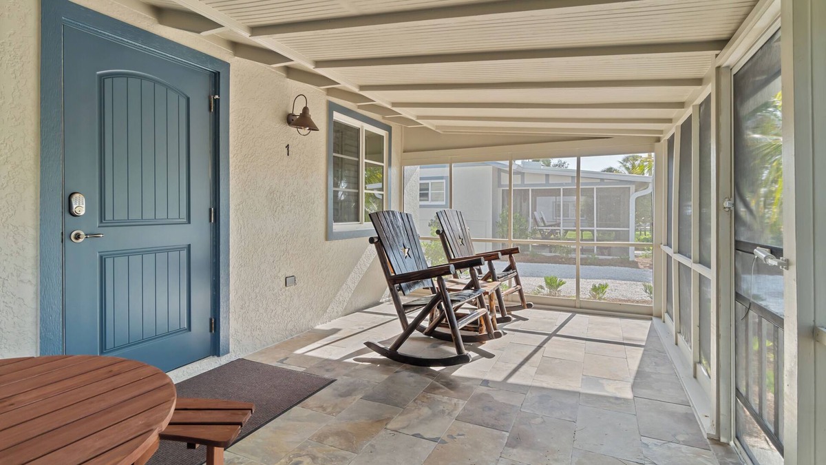 Captiva Cottage | Are you looking for a quaint fishing village in the heart of Captiva Island? - Jensen's Cottage #01