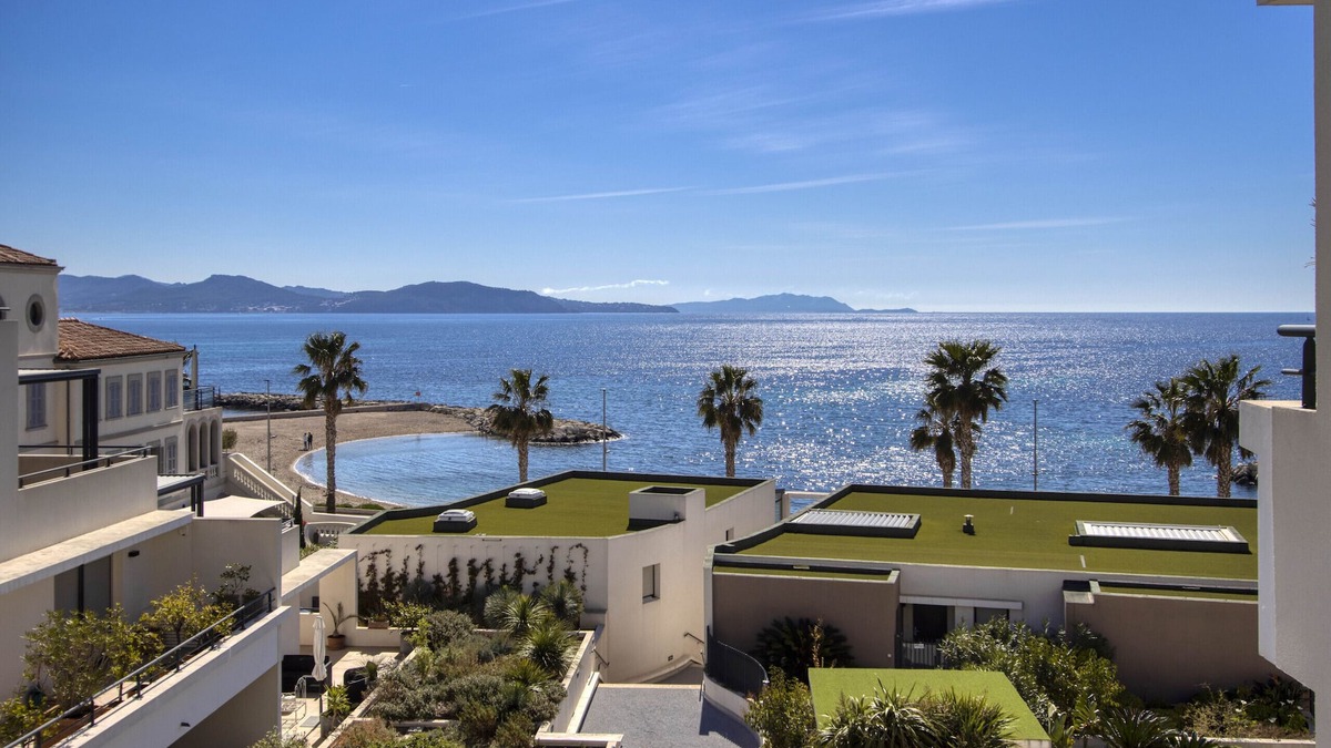 La Ciotat Apartment | Arello. Exceptional sea view, AC, beach access