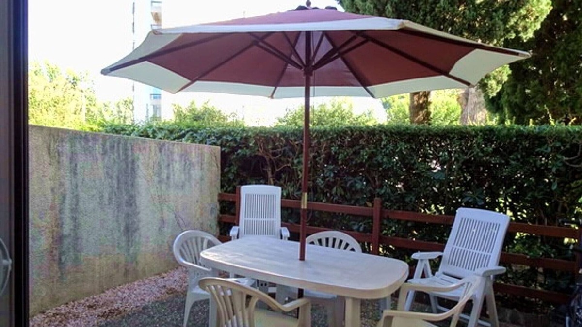 Argeles Plage Apartment | Argelès-sur-Mer: Cozy 1BR Apt w/Terrace, Pool, Tennis, 500m from Beach, Parking