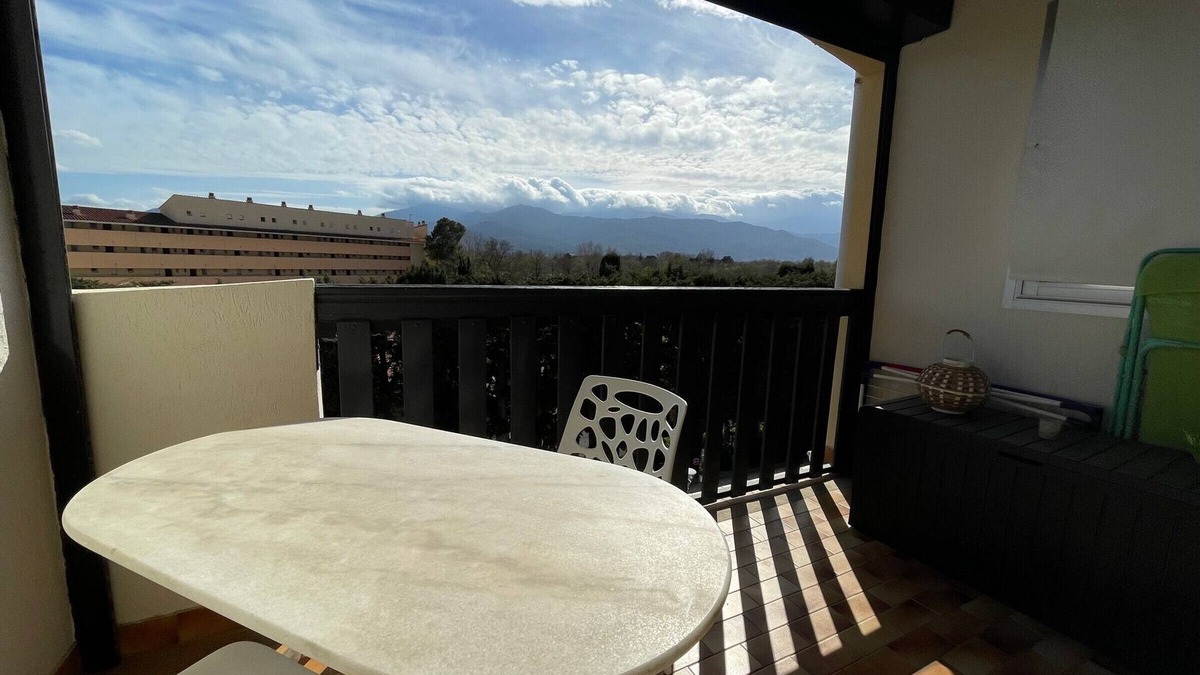 Argeles Plage Apartment | Argelès-sur-Mer: T2 Duplex for 2 with parking