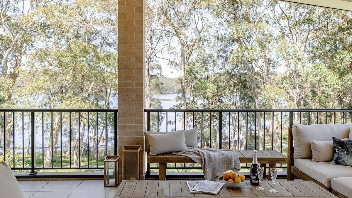 Kings Point House | Aria Shores - Your Lakeside Haven
