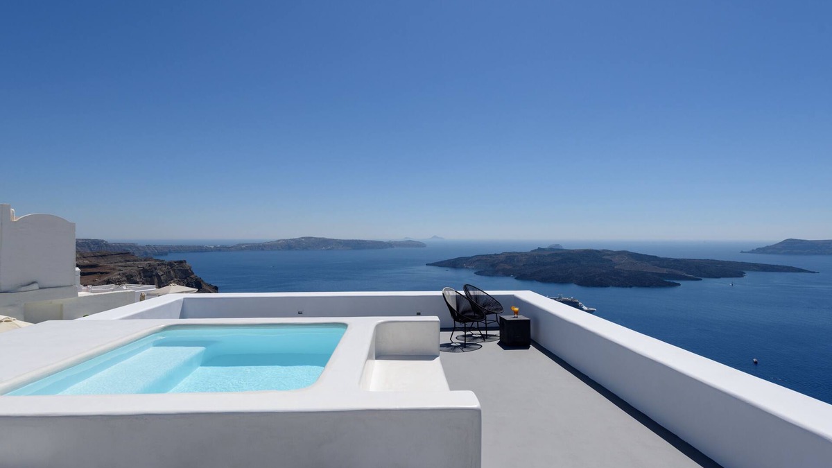 Fira Hotel | Aria Suites