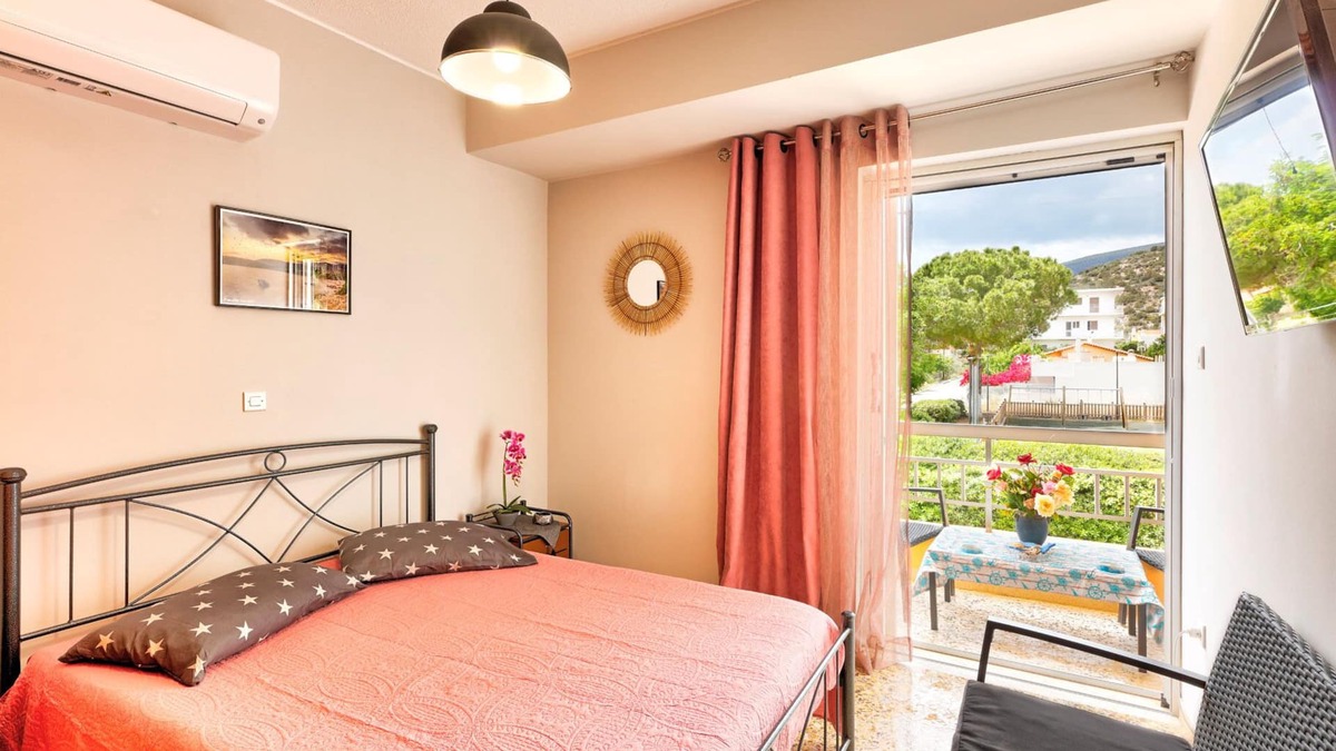 Phthiotis Region House | Arilena Studios - Saranti Beach