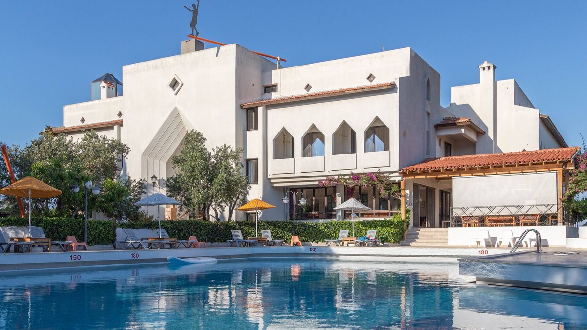Altınyunus Mahallesi Hotel | Arinnanda Otel