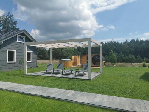 Prusicko House | ARKADIA - Domki z balią i sauną nad Wartą