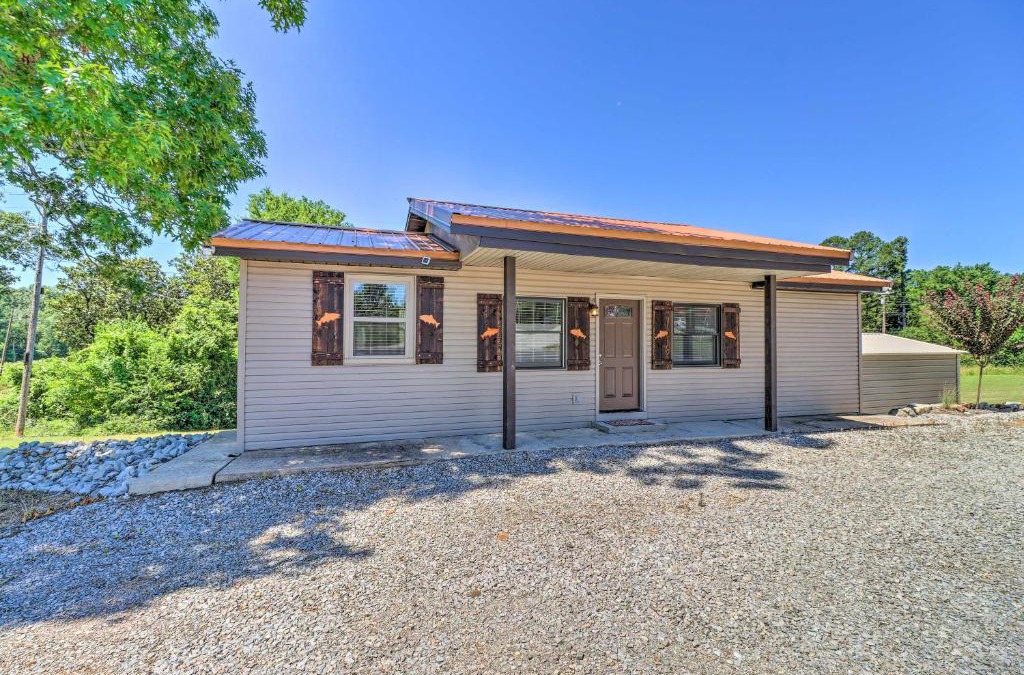 Salesville House | Arkansas Fishing Getaway Near Norfork River!
