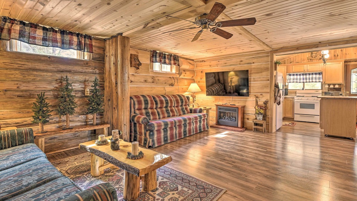 Friendship Apartment | Arkdale Studio Cabin w/On-Site ATV Trails!