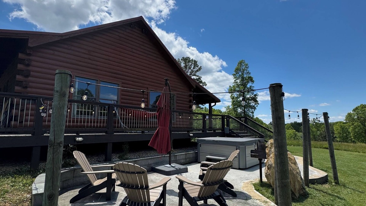 Piney Mountain House | Arlene’s Escape at Piney Mountain Preserve.