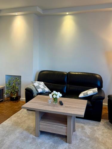 Saint-Josse-ten-Noode Apartment | Arm Apart