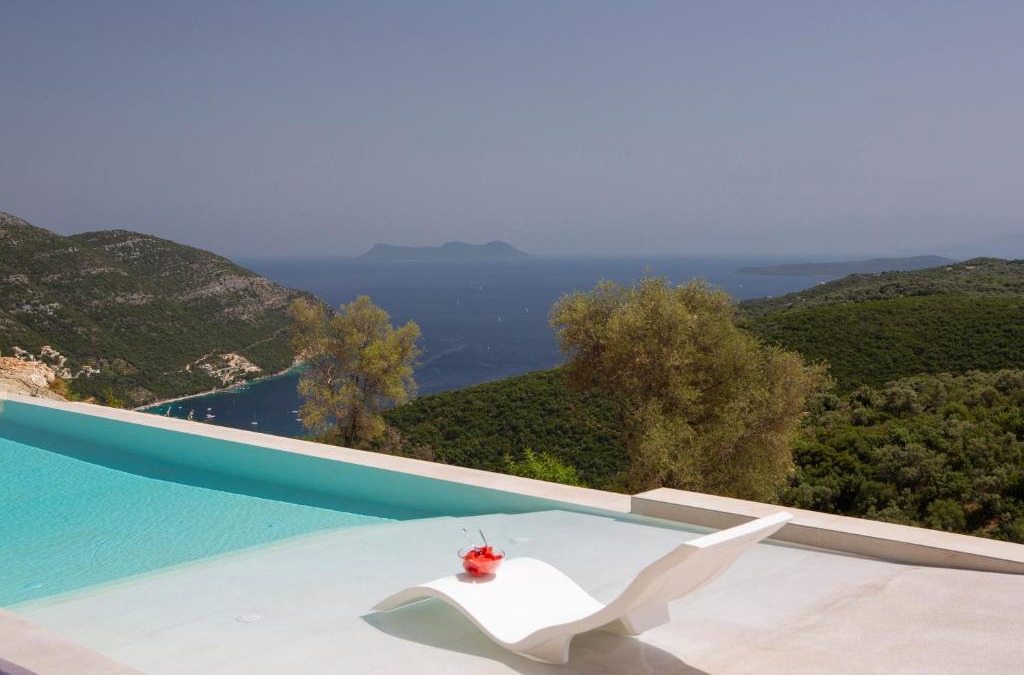 Fternon Villa | Armante Supreme Villas-Villa Ismini