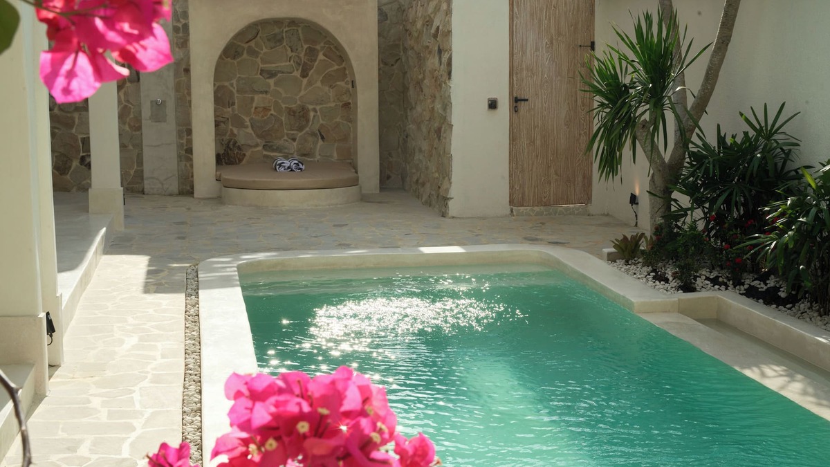 Dewi Sri Villa | Armonia Bali Legian Villas