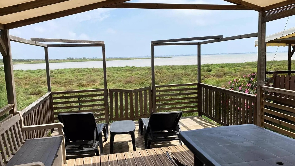 Villeneuve-les-Maguelone House | Arnel Campsite * - Mobile home Flamingo - View pond - 2 ch - 4 people