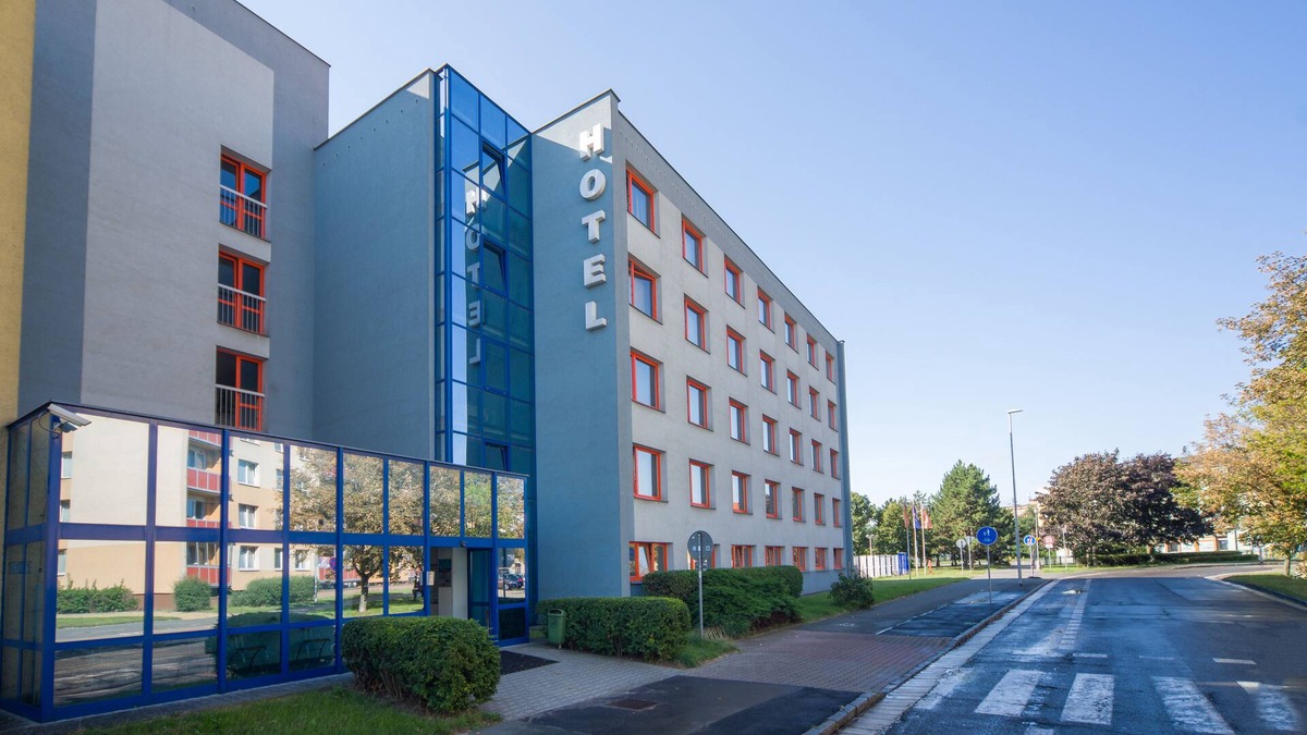 Pardubice Hotel | Arnost
