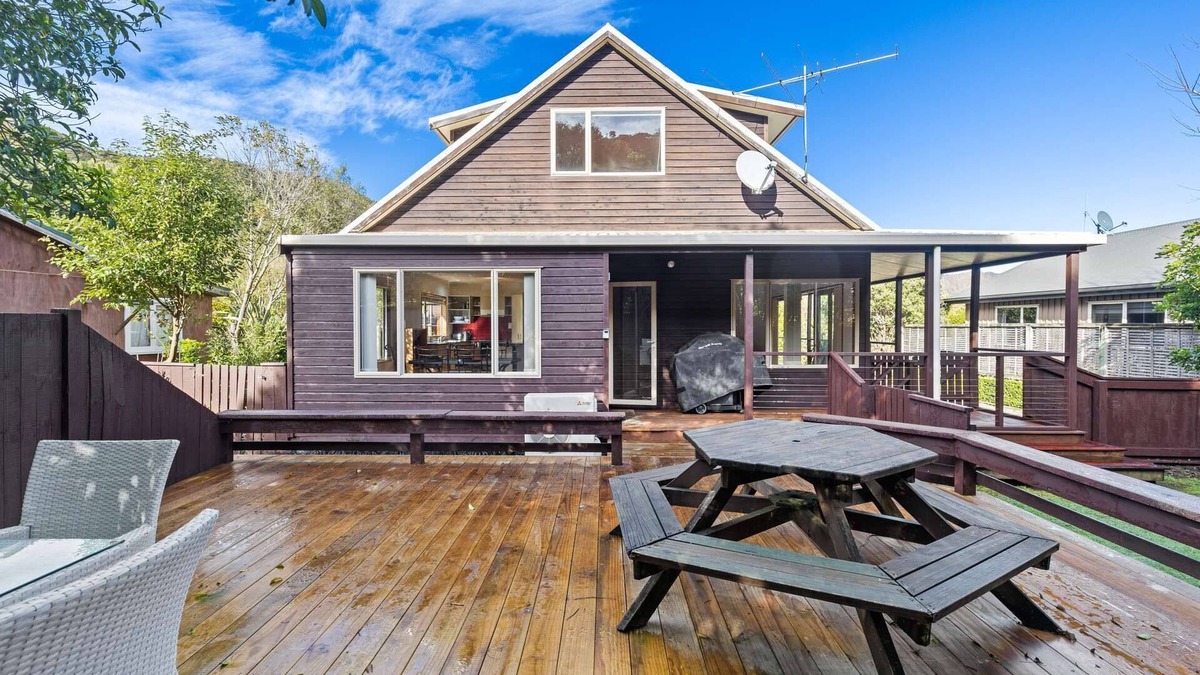 Tata Beach House | Aroha at Tata - Golden Bay Holiday Home