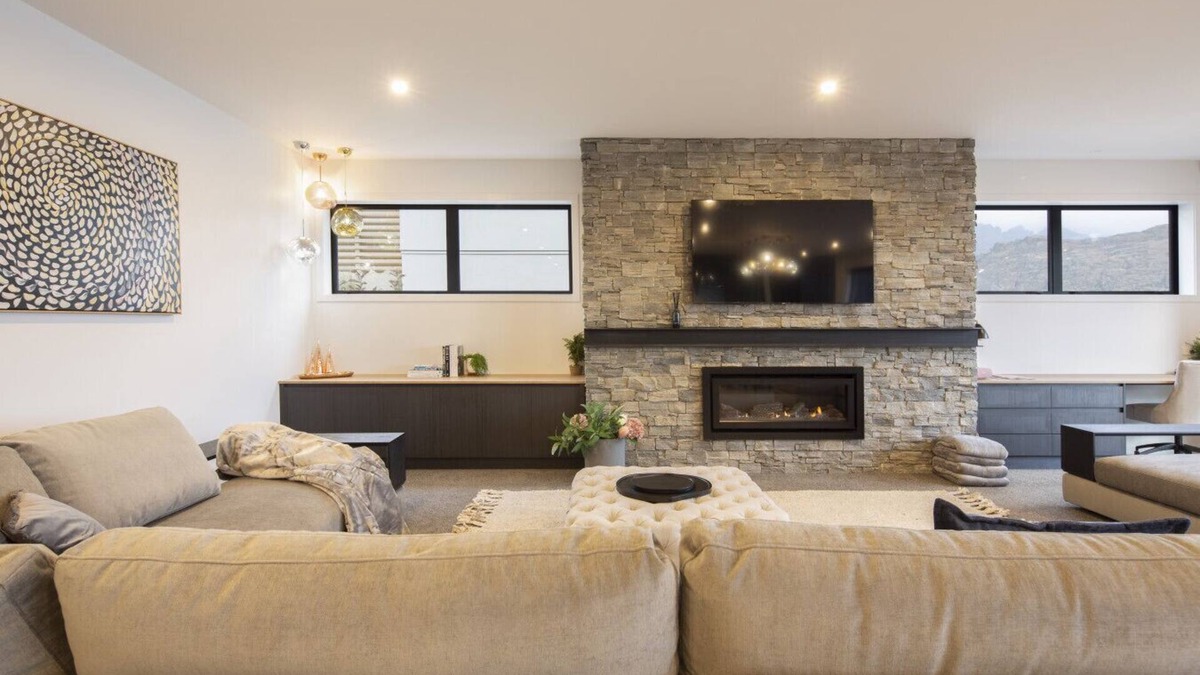 Frankton Villa | Aroha on Florence - NZSIR Luxury Rental Homes