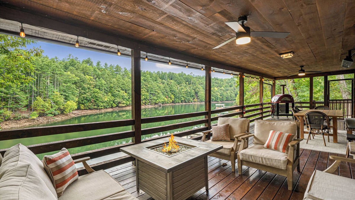 Wilscot Cabin | Around The Bend - Blue Ridge Lake