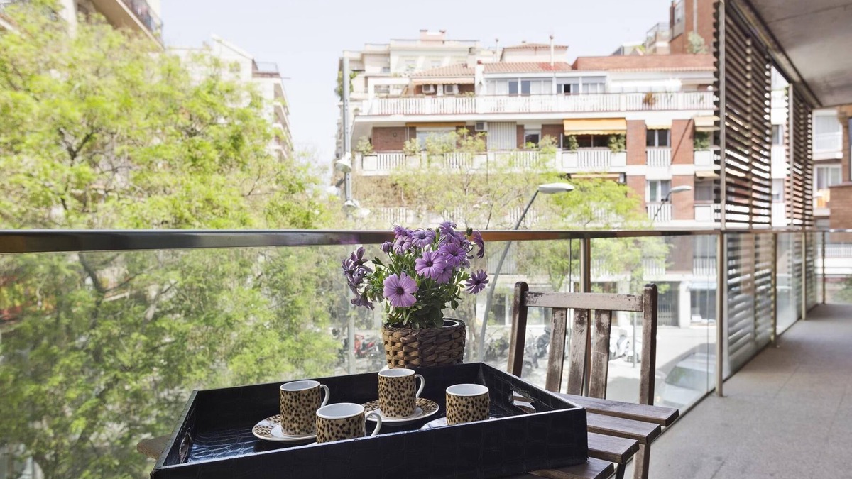 Sant Gervasi Apartment | arpartamento 3 rooms 6 people with private terrace in Sarrià - Free WiFi