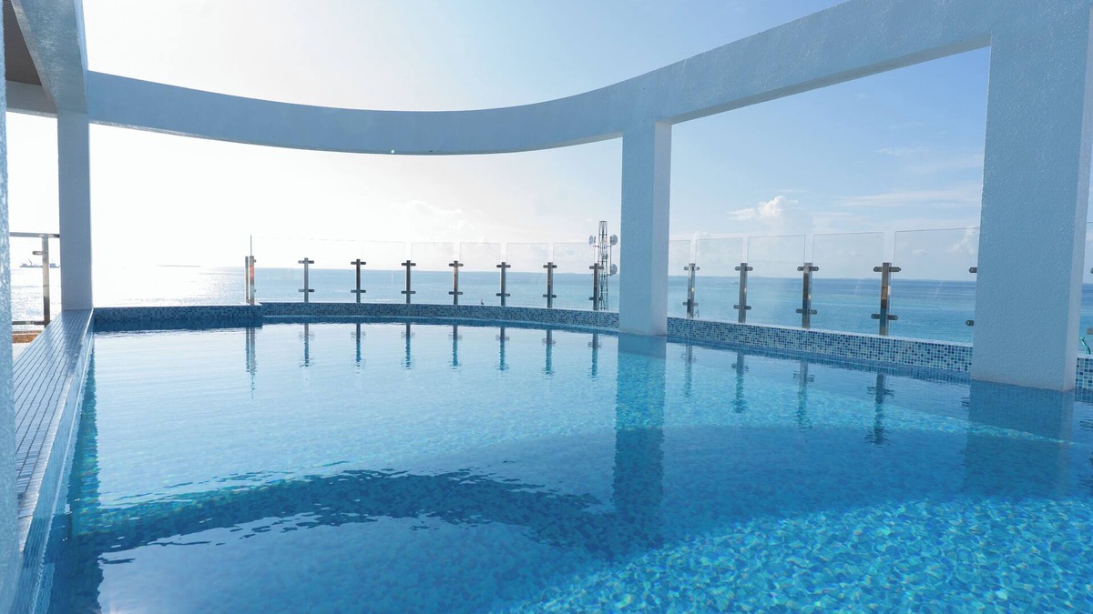 Gulhi Hotel | Arrival Beach and Spa at Gulhi