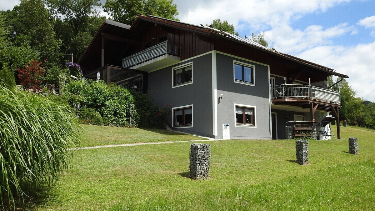 Konzell Apartment | Arrive and feel at home, in a new, large, charming, quiet 5 rose apartment