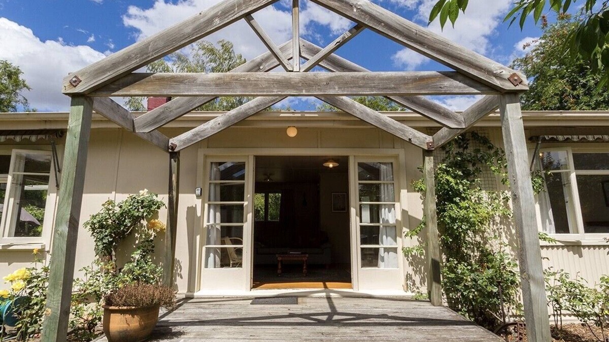 Arrowtown Cottage | Arrow Bach - Arrowtown Holiday Home