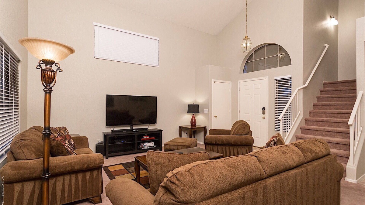 Peoria House | Arrowhead Area, Quiet, Comfy, 4 TVs