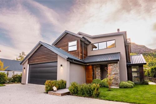 Arrowtown House | Arrowtown Mountain View Retreat
